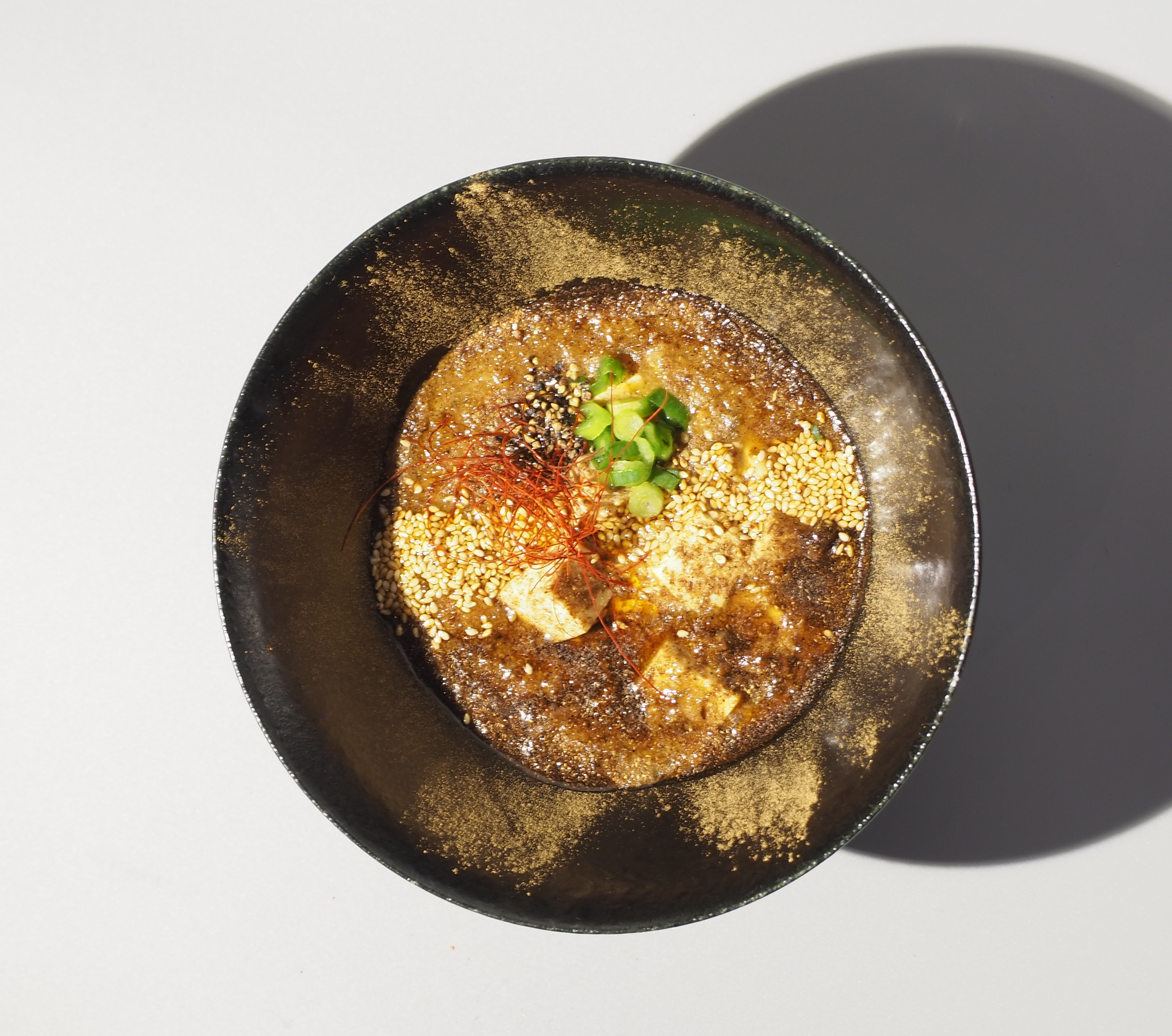 黒 麻婆豆腐定食